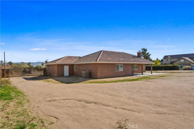 8214 10th, Hesperia, CA 92345