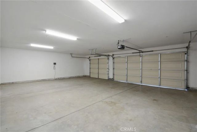 8214 10th, Hesperia, CA 92345