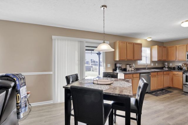 2415 Angelfire Drive, Grove City, OH 43123