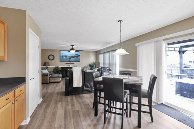 2415 Angelfire Drive, Grove City, OH 43123