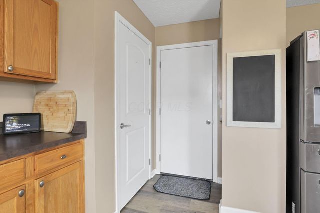 2415 Angelfire Drive, Grove City, OH 43123