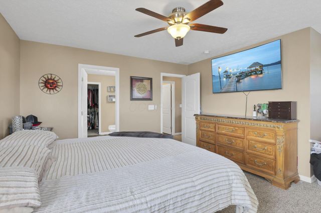 2415 Angelfire Drive, Grove City, OH 43123