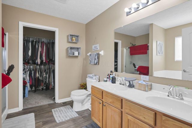 2415 Angelfire Drive, Grove City, OH 43123