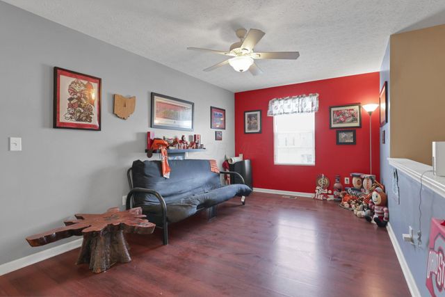 2415 Angelfire Drive, Grove City, OH 43123