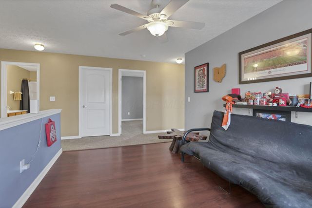 2415 Angelfire Drive, Grove City, OH 43123