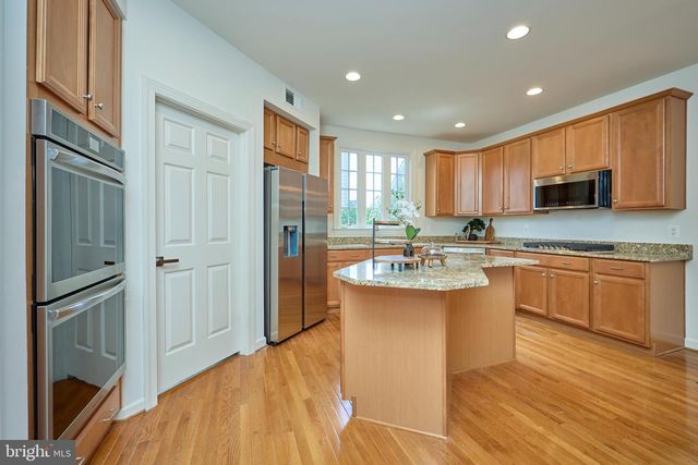 6910 BITTERROOT CT, Gainesville, VA 20155