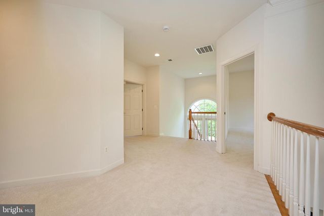 6910 BITTERROOT CT, Gainesville, VA 20155