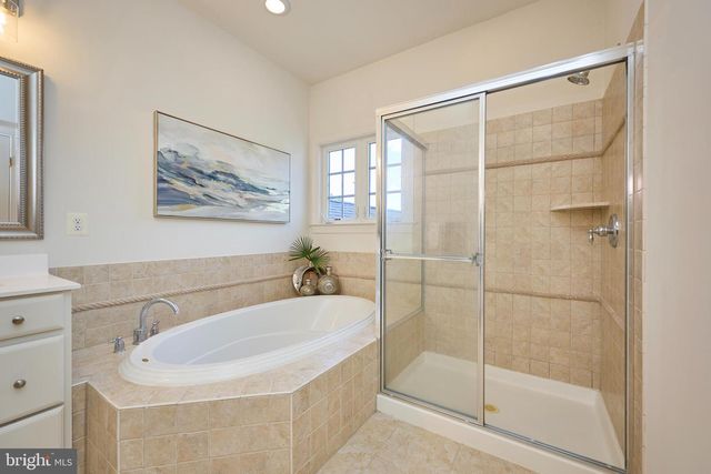 6910 BITTERROOT CT, Gainesville, VA 20155