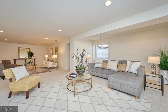 6910 BITTERROOT CT, Gainesville, VA 20155
