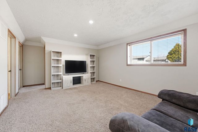 4425 W Mesa Pass Pass, Sioux Falls, SD 57106