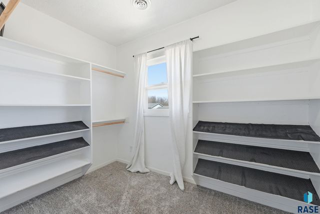 4425 W Mesa Pass Pass, Sioux Falls, SD 57106