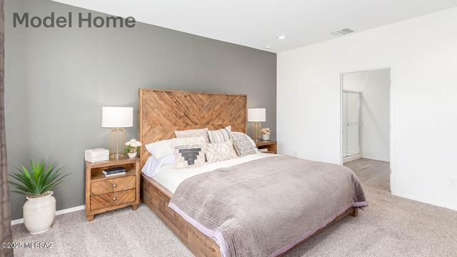 1063 S Chatfield Avenue, Vail, AZ 85641