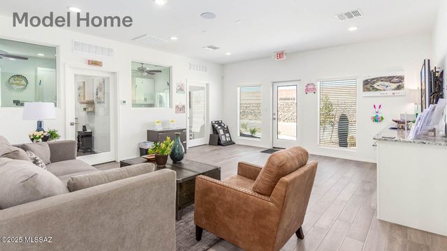 1063 S Chatfield Avenue, Vail, AZ 85641