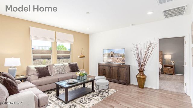 1063 S Chatfield Avenue, Vail, AZ 85641