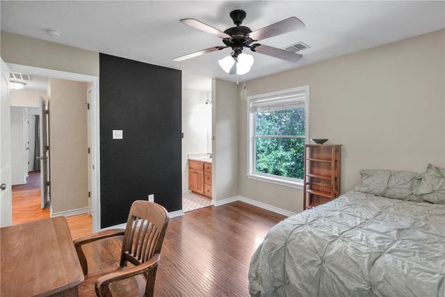 9997 Calhoun Road, Bryan, TX 77808