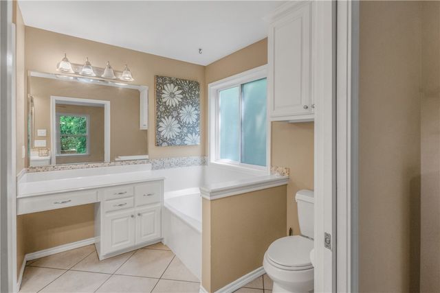 9997 Calhoun Road, Bryan, TX 77808