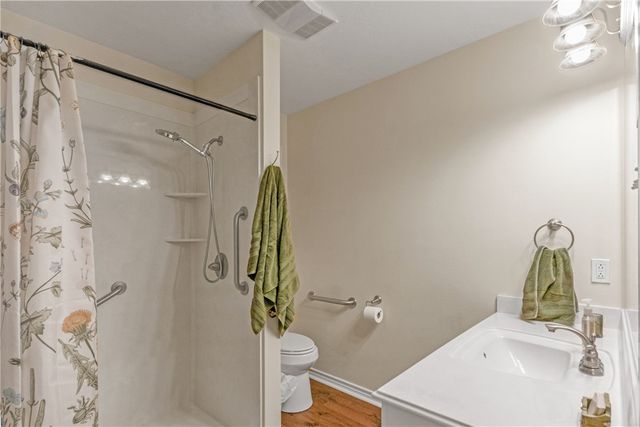 9997 Calhoun Road, Bryan, TX 77808