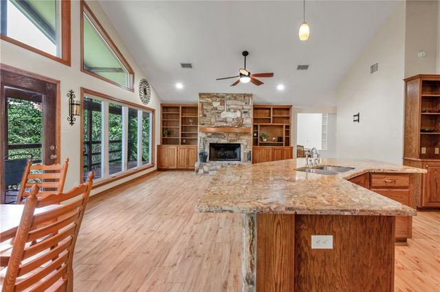 9997 Calhoun Road, Bryan, TX 77808