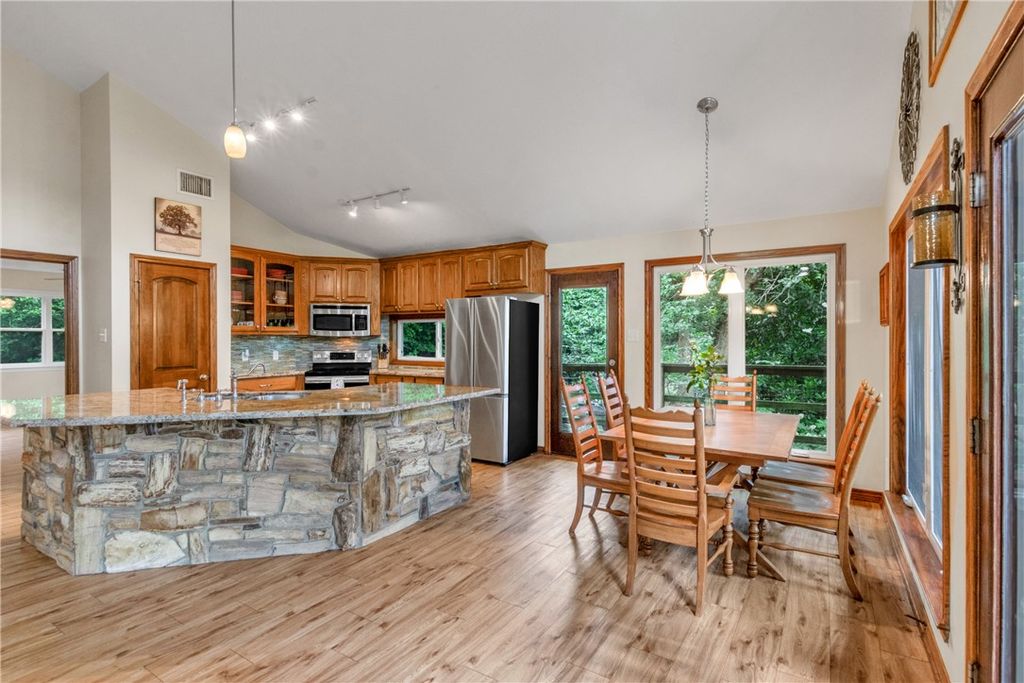 9997 Calhoun Road, Bryan, TX 77808 — photo 5