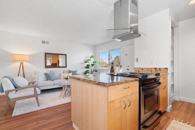 4465 Diamond Street 4, Capitola, CA 95010