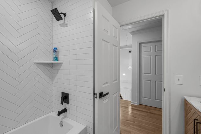 7453 Sawyer Brown Rd, Nashville, TN 37209