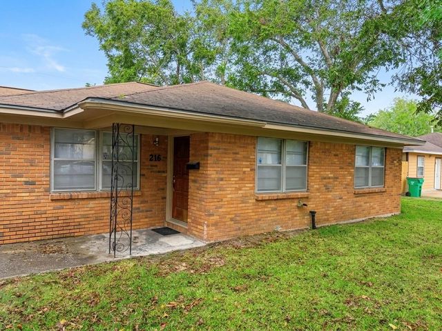 216 Schilling Street, Baytown, TX 77520