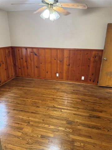 216 Schilling Street, Baytown, TX 77520