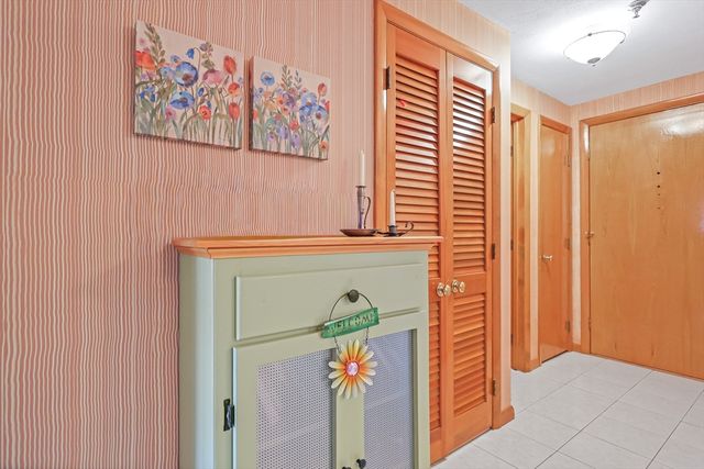 45 Christopher Drive 314, Methuen, MA 01844