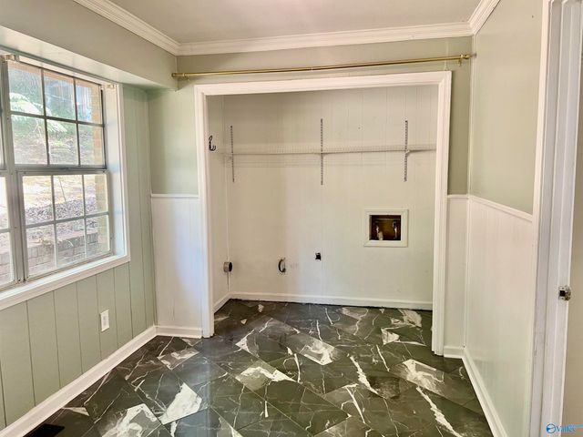 2000 Westwood Circle, Hartselle, AL 35640