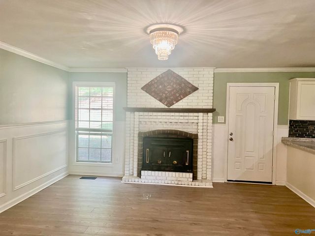 2000 Westwood Circle, Hartselle, AL 35640