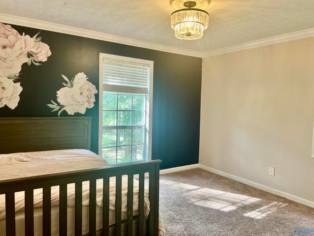2000 Westwood Circle, Hartselle, AL 35640