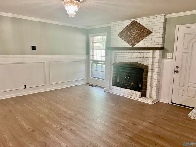 2000 Westwood Circle, Hartselle, AL 35640