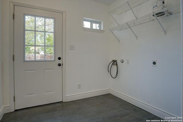 313 W Wildwood, San Antonio, TX 78212