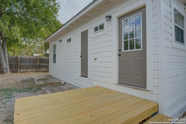 313 W Wildwood, San Antonio, TX 78212