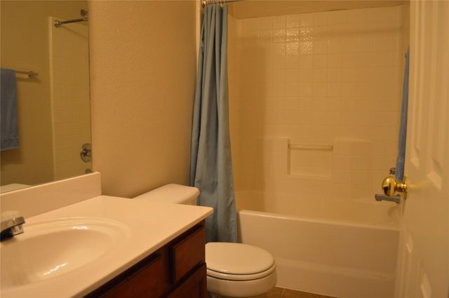 500 Kingscote Court, Arlington, TX 76010