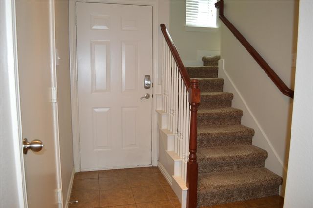 500 Kingscote Court, Arlington, TX 76010