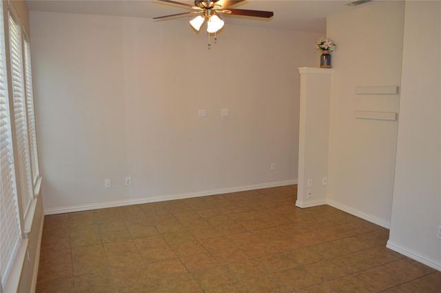 500 Kingscote Court, Arlington, TX 76010