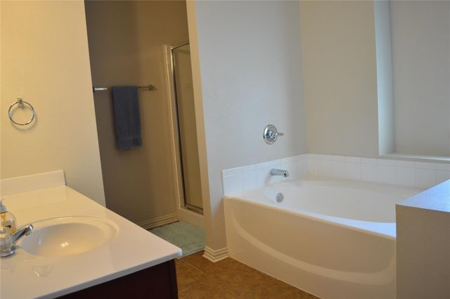 500 Kingscote Court, Arlington, TX 76010