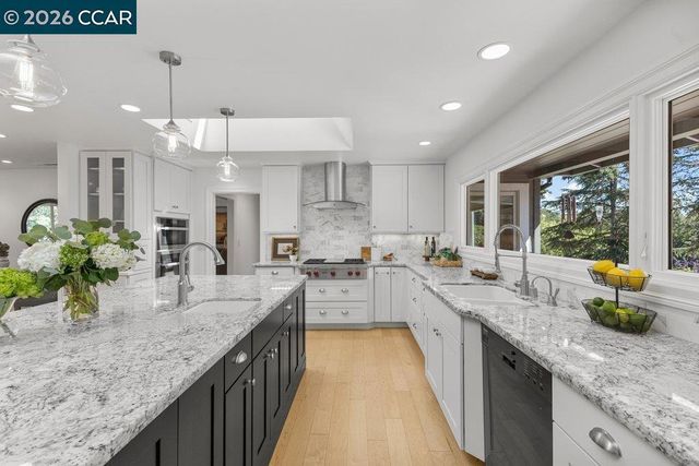 189 Oak Rd, Alamo, CA 94507
