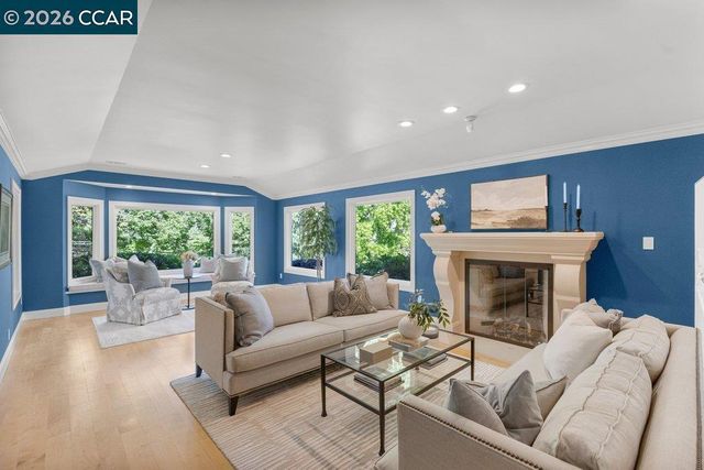 189 Oak Rd, Alamo, CA 94507