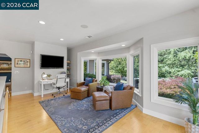 189 Oak Rd, Alamo, CA 94507