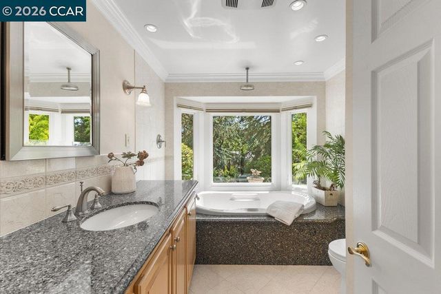 189 Oak Rd, Alamo, CA 94507