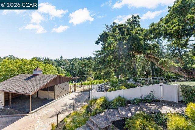 189 Oak Rd, Alamo, CA 94507