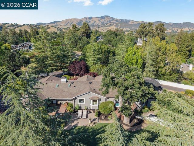 189 Oak Rd, Alamo, CA 94507