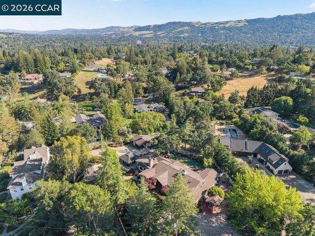189 Oak Rd, Alamo, CA 94507