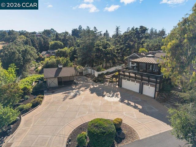 189 Oak Rd, Alamo, CA 94507