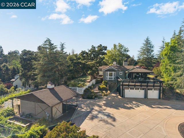 189 Oak Rd, Alamo, CA 94507