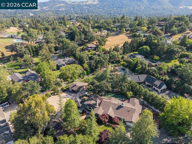 189 Oak Rd, Alamo, CA 94507