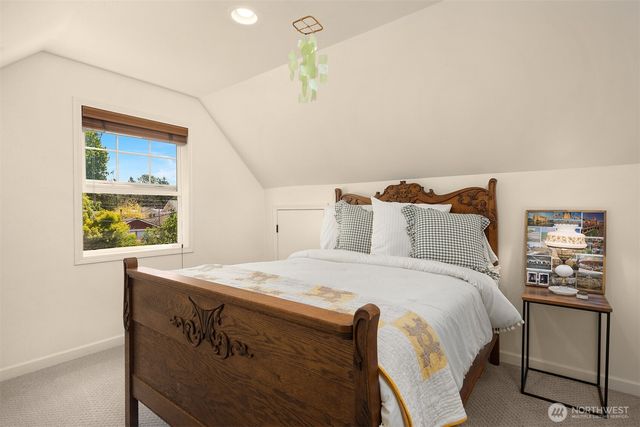 1750 Pioneer Street, Enumclaw, WA 98022