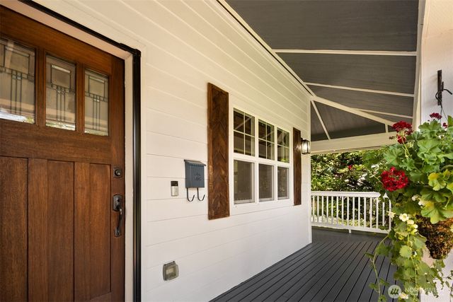 1750 Pioneer Street, Enumclaw, WA 98022